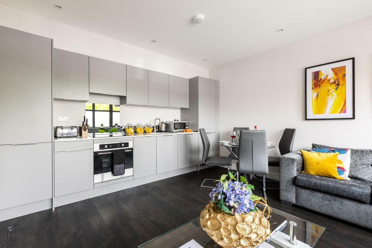 Homely - Watford Premier Apartments Eksteriør bilde